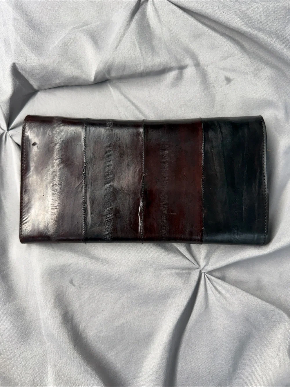 N/A sleek leather